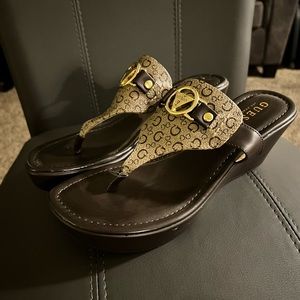 GUESS sandal wedges
